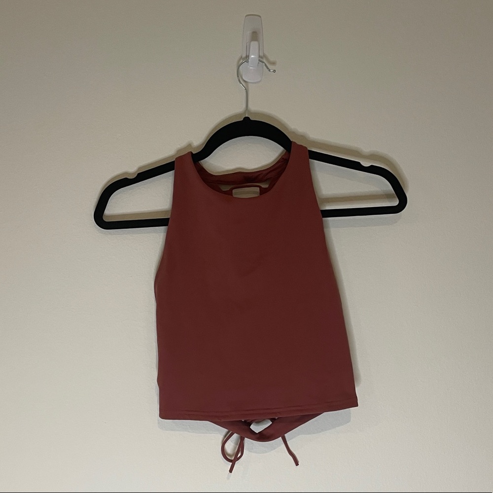 Alo Yoga Burnt Orange Crop Top